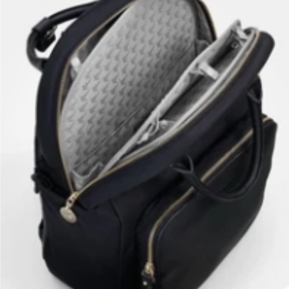 Lo & Sons rowledge Black nlyon/ leather leather Backpack - Picture 13 of 13